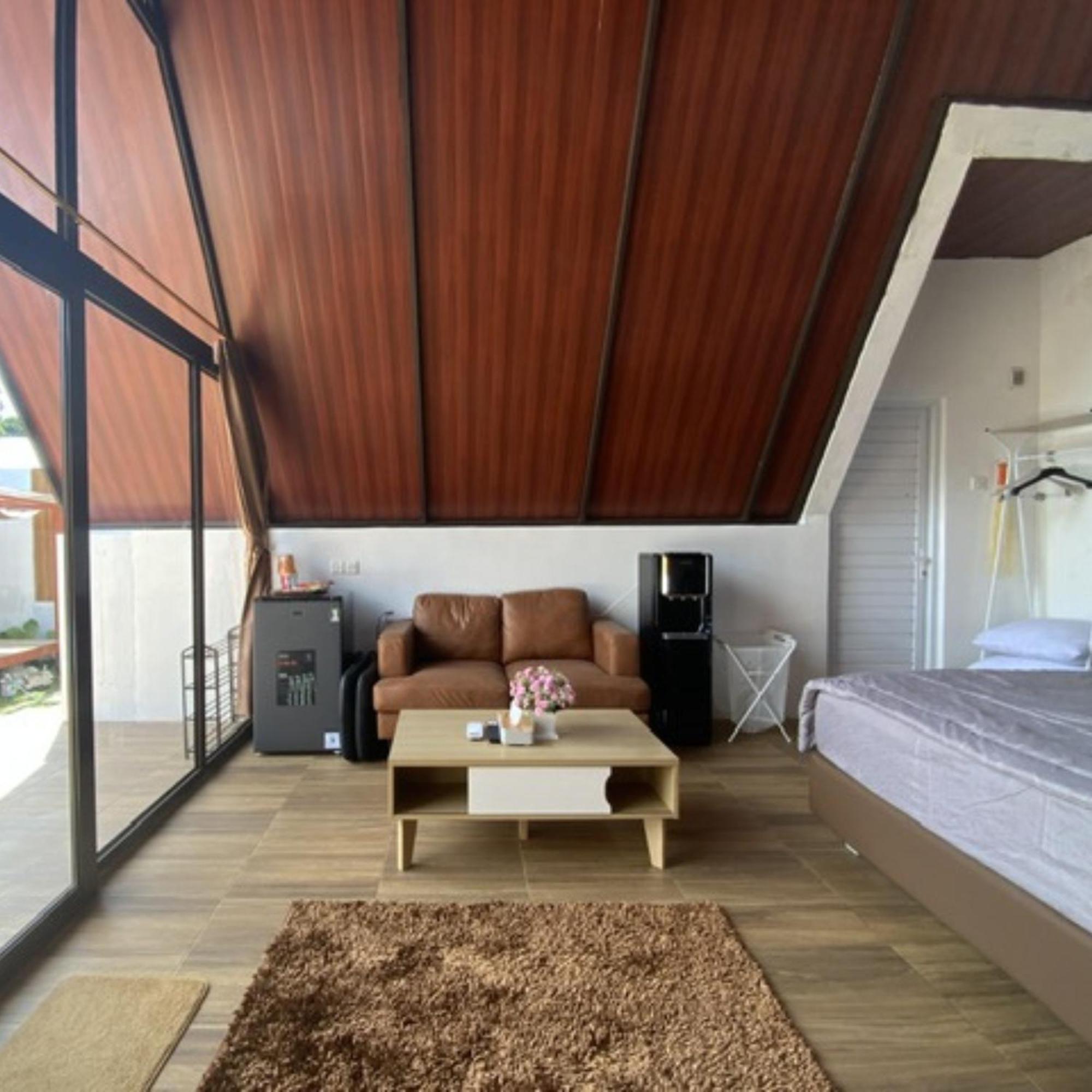 Heavenly 2 - Private Triangle Lodge *